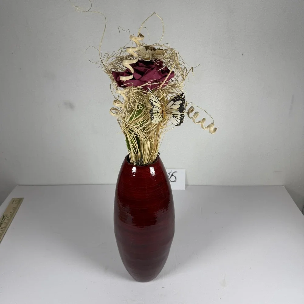 Sixtrees Red Lacquerware Spun Bamboo Vase w/ Floral Arrangement F-16